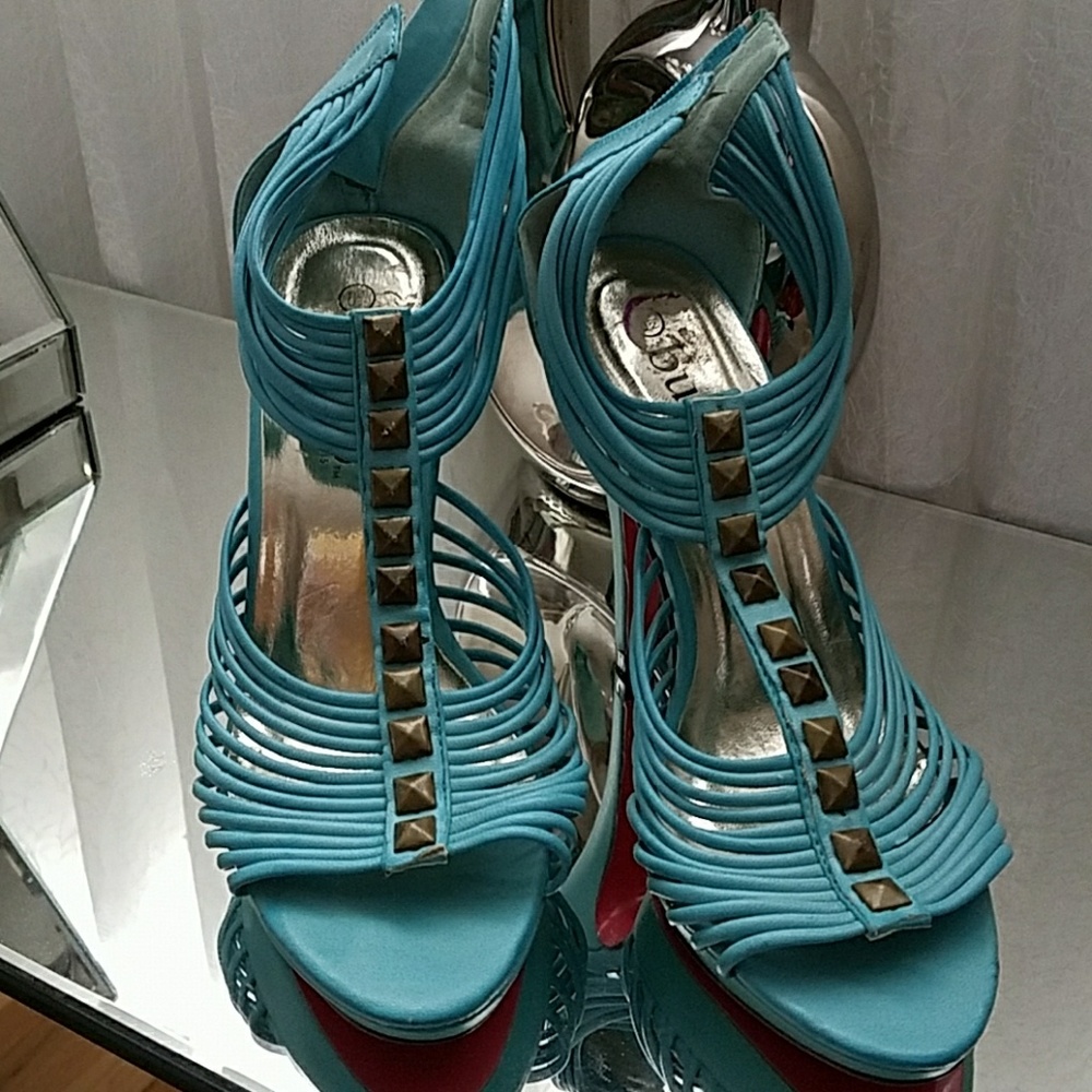 Beautiful blue shoes